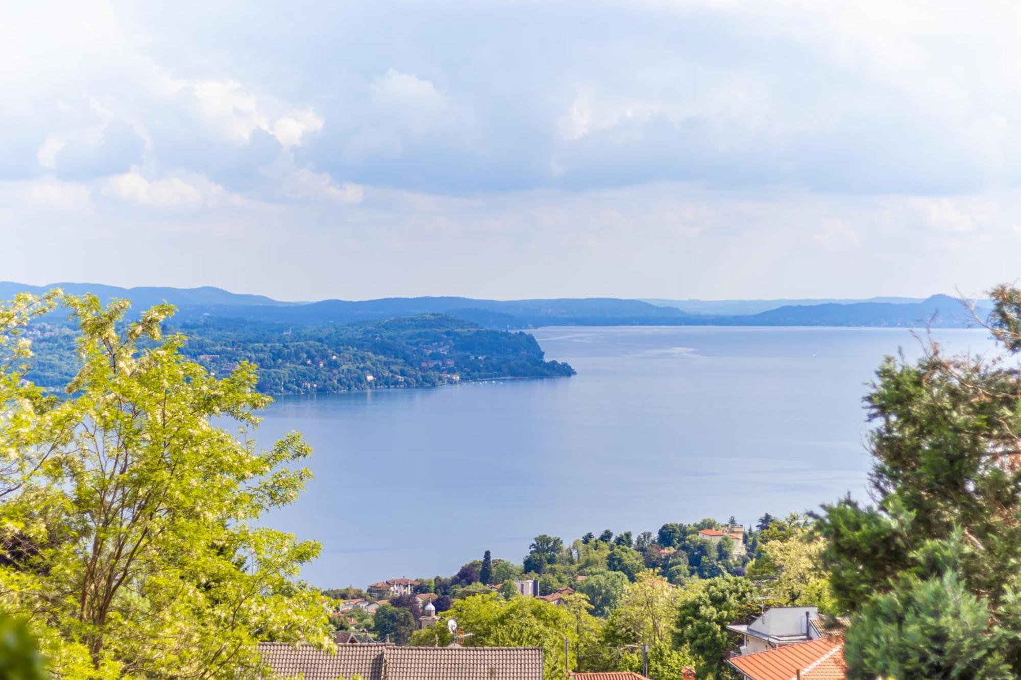 Casamina Vista Lago Verbania Arizzano Bagian luar foto